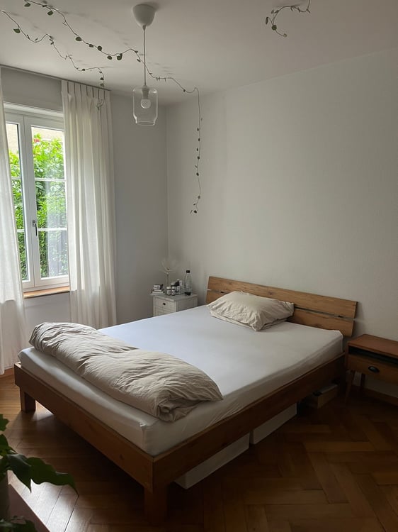 Wohnen im Breitsch mit grossem Sitzplatz 2