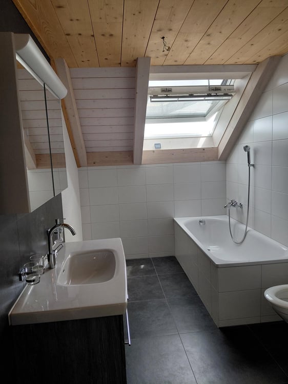 Charmante Dachgeschosswohnung mit schöner Weitsicht 6