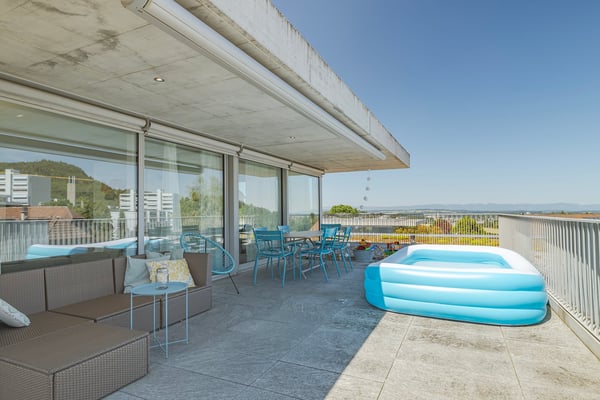 Grosszügige Attika-Oase mit 117 m² Terrasse und Cheminée 15