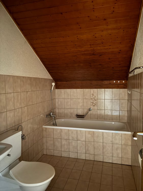 4.5-Zimmer-Wohnung mit Wohlfühlcharakter 10