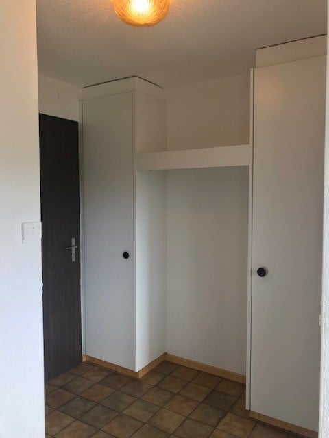 Zentrale und zweckmäßige 1-Zimmerwohnung in Brügg 3