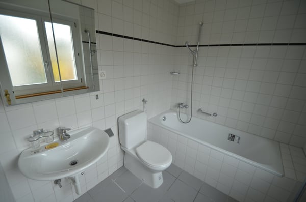 Charmantes 4-Zimmer-Doppeleinfamilienhaus mit sonnigem Garten in ruhigem Wohnquartier 7