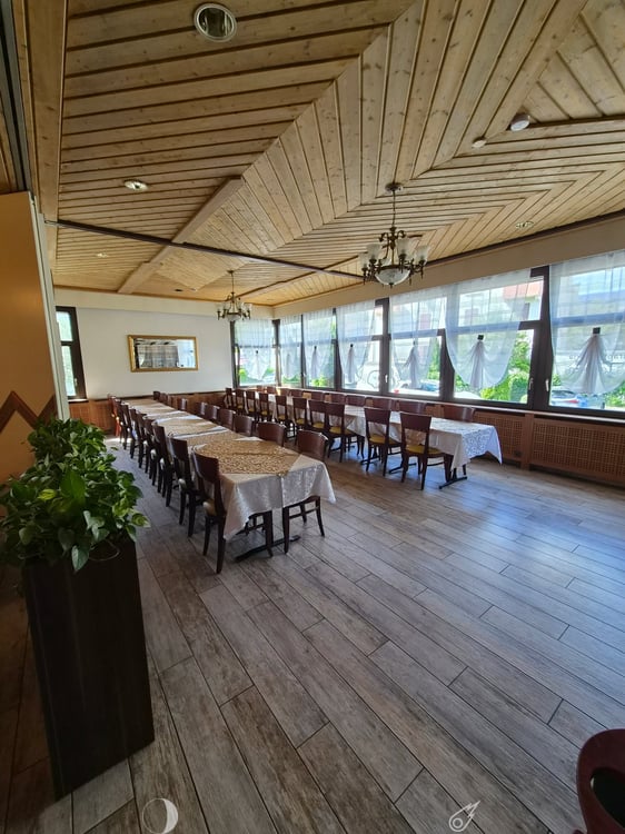 Erfahrene/r und innovative/r Pächter/in für gepflegtes Restaurant in Biel gesucht 1