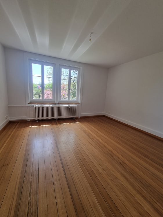 Charmante 3-Zimmer-Altbauwohnung mit Balkon in Bern-Bethlehem 2
