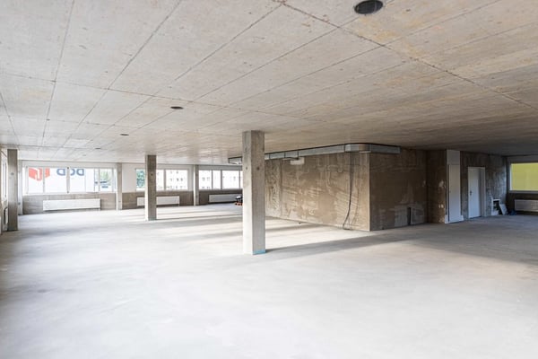 Grosszügige und lichtdurchflutete Rohbaufläche 2