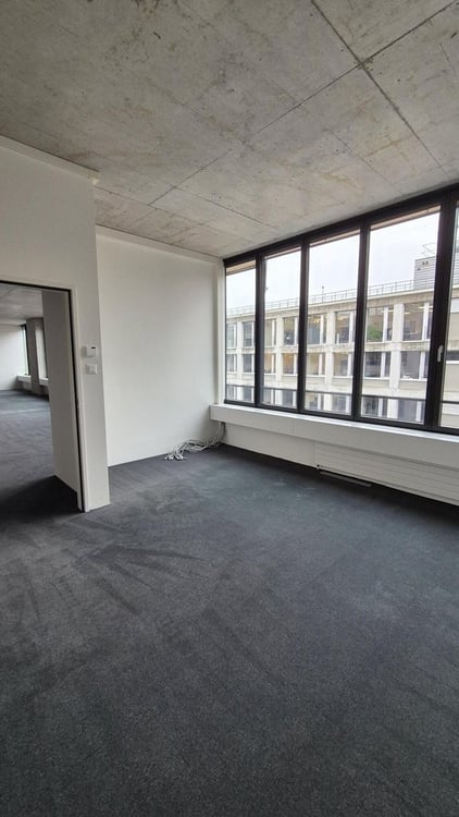 Bürofläche mit Anschluss **drei Monate Mietzinsfreie Zeit** 2