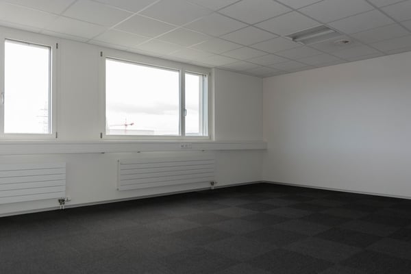 Bürofläche im Colors, Buchs ZH zu vermieten 2