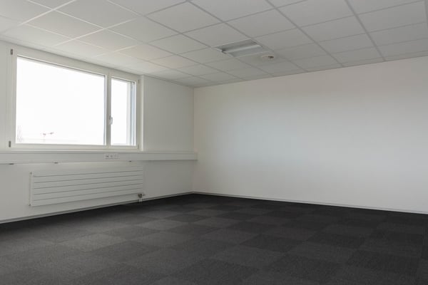 Bürofläche im Colors, Buchs ZH zu vermieten 3