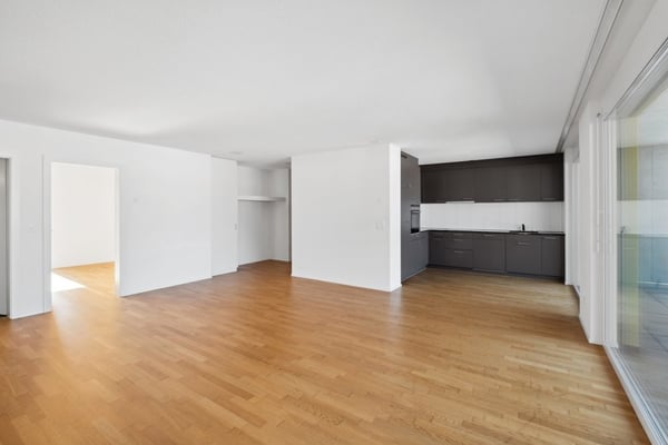 Moderne 4.5 Zimmerwohnung an zentraler und ruhiger Lage 2