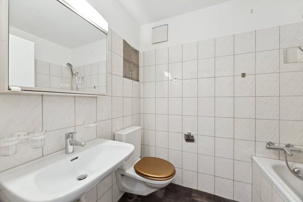 Ggrosszügige Wohnung mit heimeligem Schwedenofen 9