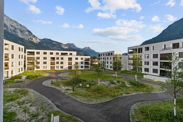 Letzte verfügbare Einstellhallenplätze - nur wenige Minuten vom Bahnhof entfernt 3