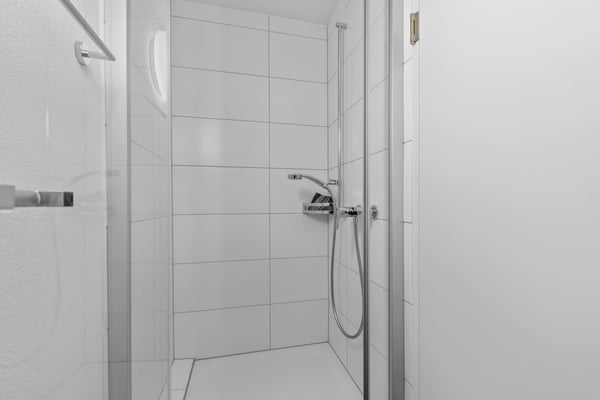 Attraktiver Büro- und Gewerberaum an zentraler Lage in der Überbauung 