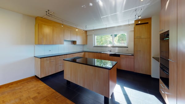 Wunderschönes 1.5-Zimmer-Doppeleinfamilienhaus in ruhiger Lage mit Mietzinsreduktion bis 2027 2