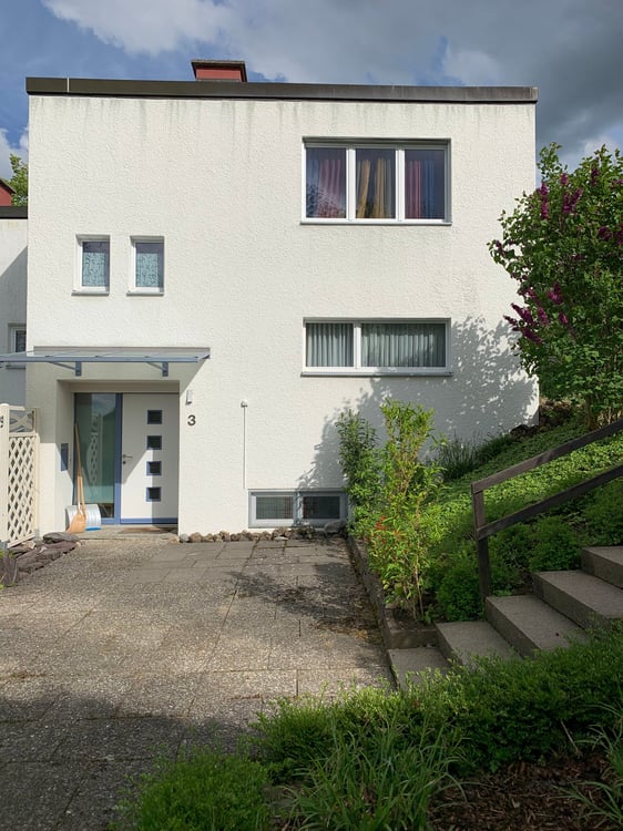 Wunderschönes 1.5-Zimmer-Doppeleinfamilienhaus in ruhiger Lage mit Mietzinsreduktion bis 2027 1