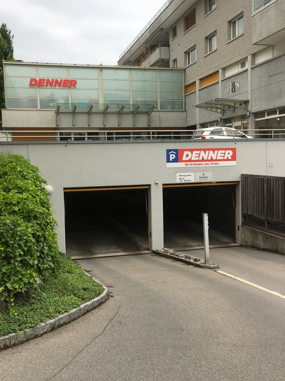 Im Zentrum von Wollerau 10