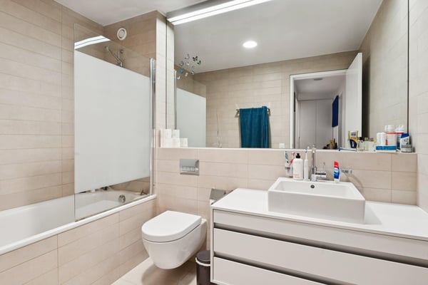 Superbe appartement avec 3 chambres dans un immeuble de standing 9