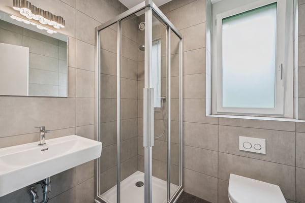 MAGNIFIQUE APPARTEMENT AVEC 4 CHAMBRES & 1300 M² DE JARDIN ! 10
