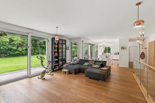 MAGNIFIQUE APPARTEMENT AVEC 4 CHAMBRES & 1300 M² DE JARDIN ! 2