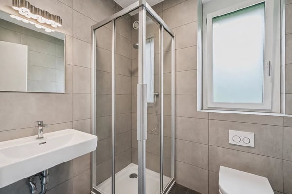 MAGNIFIQUE APPARTEMENT AVEC 4 CHAMBRES & 1300 M² DE JARDIN ! 10