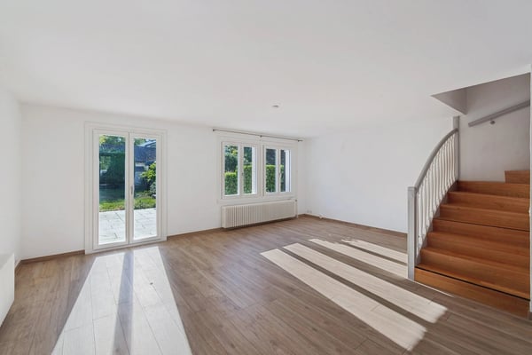 En exclusivité / Ravissante maison familiale en pignon avec vue sur le lac 3