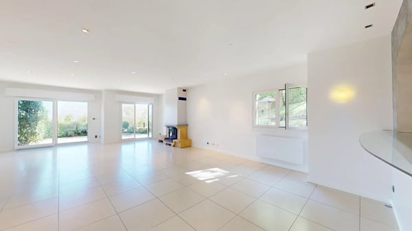Villa jumelée sur le golf de BosseyProche Genève 1