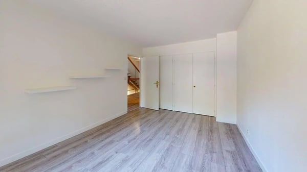 Villa jumelée sur le golf de BosseyProche Genève 12