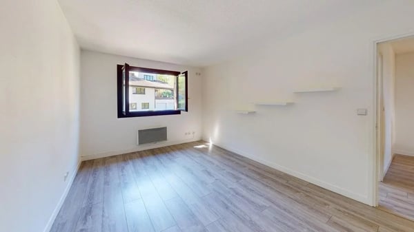 Villa jumelée sur le golf de BosseyProche Genève 10
