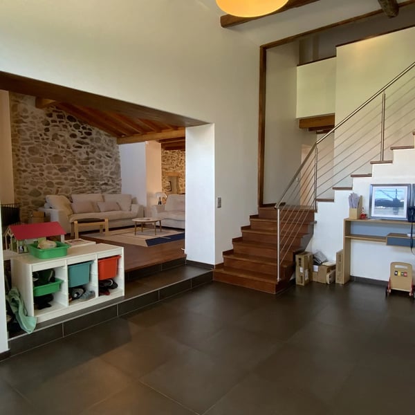 Ferme rénovée idéalement placée - Coeur de Village, Feigères 4