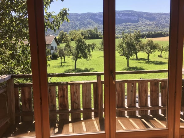Maison meublée T4 rénovée de 218 m² à louer à Archamps 2
