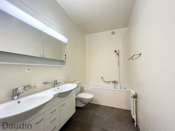 Appartement de 6 pièces dans le quartier Philosophes-Bastions 6