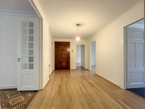 Appartement de 6 pièces dans le quartier Philosophes-Bastions 5