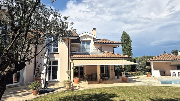Rive gauche - Villa individuelle avec piscine. 5