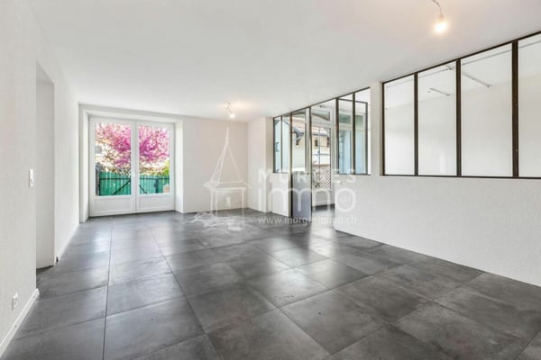 Maison multi-appartements 1 pièces à Colombier VD 2