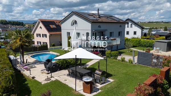 Villa familiale avec piscine et studio indépendant à deux pas du lac 3