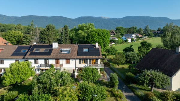 VILLA FAMILIALE EN PIGNON AVEC JARDIN, DANS UN CADRE VERDOYANT 2
