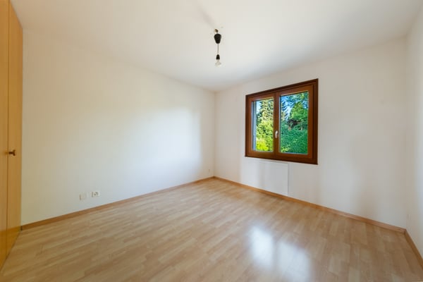 VILLA FAMILIALE EN PIGNON AVEC JARDIN, DANS UN CADRE VERDOYANT 13