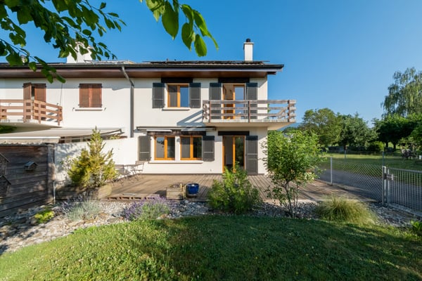 VILLA FAMILIALE EN PIGNON AVEC JARDIN, DANS UN CADRE VERDOYANT 3