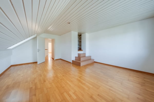 Lumineux duplex 3.5 pièces avec balcon 9
