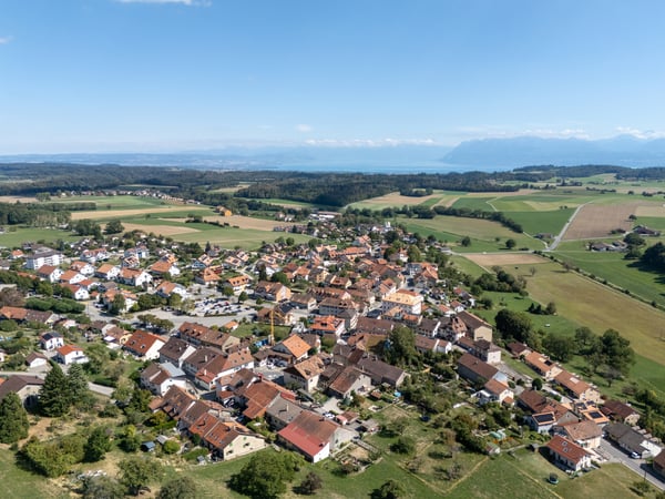 MAISON VILLAGEOISE OFFRANT LA POSSIBILITÉ DE CRÉER DEUX APPARTEMENTS 3