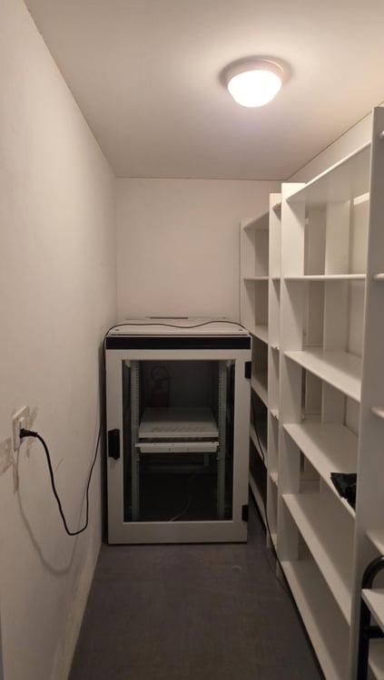 LOCAUX - BUREAUX - 68 M2 - OPEN SPACE - TRELEX 9