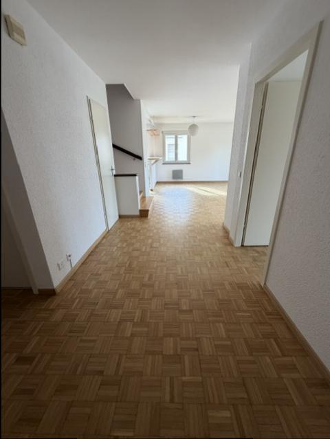 APPARTEMENT DUPLEX - 5 PIECES (étage et combles) - RENOVE ! 2