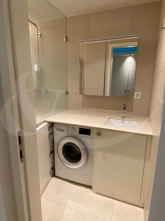 28 Route de Malagnou, grand studio situé au coeur du quartier prisé de Malagnou 7