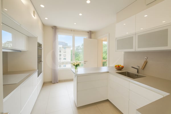 Malagnou : Appartement familial 1 pièces ? balcon & double box 2