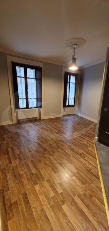 9 Rue des Eaux-Vives, 1 pièces 5