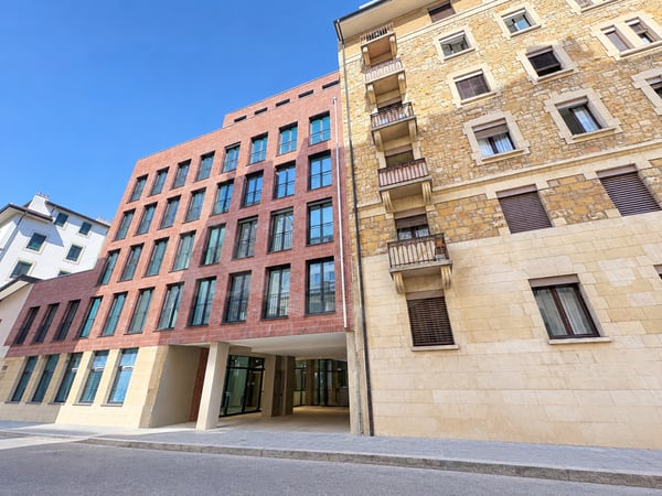 Exclusivité ? Appartement de 4 pièces et ses 64 m² de terrasses ? Nations - Servette 7