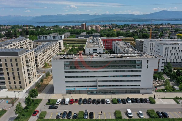 Magnfique bureaux proche de l'autoroute et du centre-ville 1