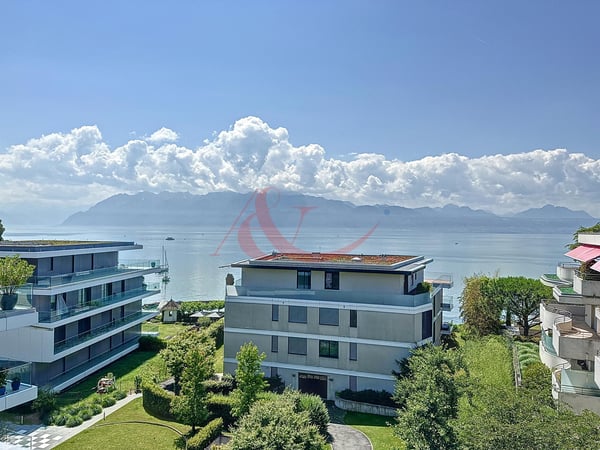 Bien d'exception sur les rives du Léman avec vue panoramique 1