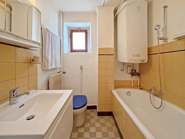 Immeuble à vendre à Vallorbe - 3 appartements 8