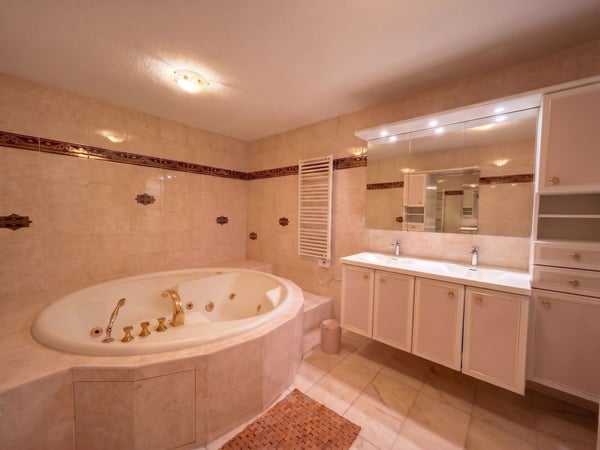 Maison mitoyenne à vendre de 4,5 pièces à Arzier-Le Muids - 131 m², jardin et vue dégagée 11