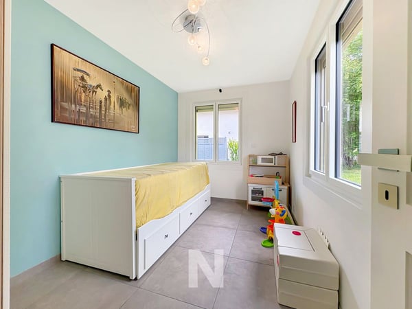 Maison individuelle de 6,5 pièces, d'environ 170m2 avec piscine 8